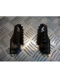 paire platine repose cale pied avant de moto suzuki 80 ts