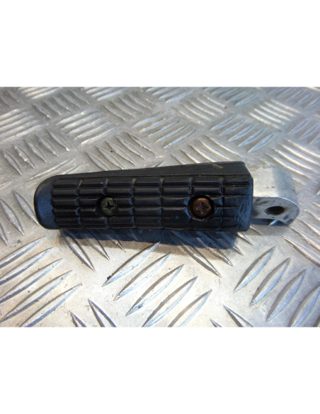 repose cale pied avant de moto Suzuki 125 rg fun nf13b .