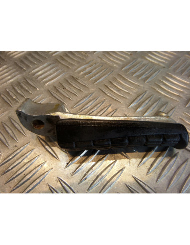 repose cale pied avant de moto Suzuki 125 rg fun nf13b .