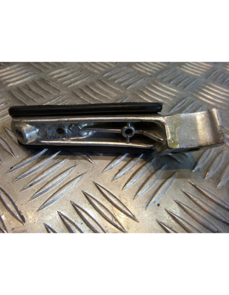 repose cale pied avant de moto Suzuki 125 rg fun nf13b .