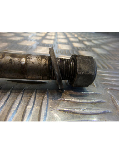 axe de roue arriere entretoise de moto Suzuki 125 rg fun nf13b