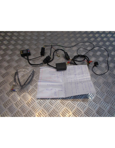 boitier electrique faisceau ktr dds digitally driven shifter montee sur moto apr