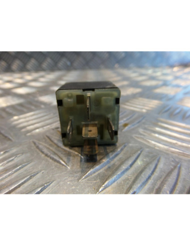 relais 12V - 30A scooter renault 125 kouranos