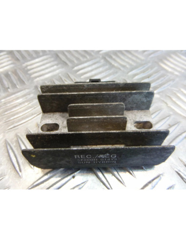 regulateur de charge scooter 125 kouranos