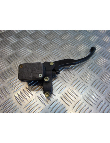 maitre cylindre frein avant scooter renault 125 kouranos