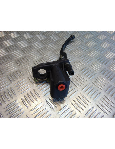 maitre cylindre frein avant scooter renault 125 kouranos