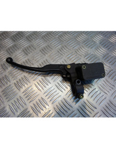 maitre cylindre gauche frein arriere scooter renault 125 kouranos