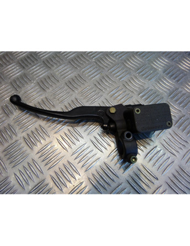 maitre cylindre gauche frein arriere scooter renault 125 kouranos