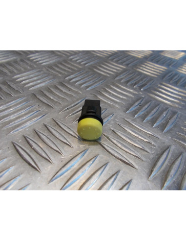 commutateur bouton jaune demarreur klaxon selle scooter piaggio 500 x9 evolutio