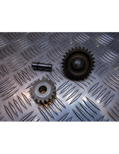pignon entre roue libre et demarreur moto suzuki 650 dr sp45a