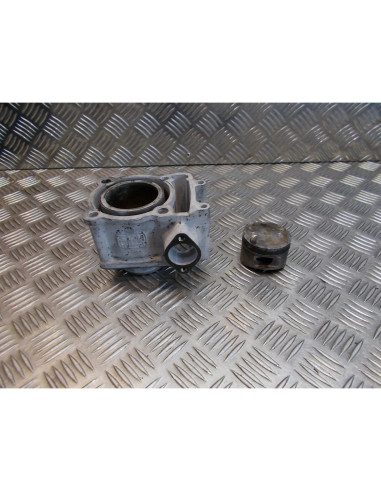 cylindre piston haut moteur scooter sym 125 joyride