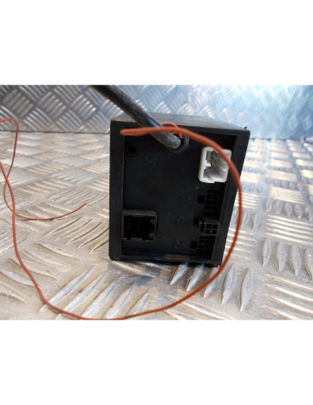 boitier principale intercom scooter piaggio 500 x9 evolution zapm27