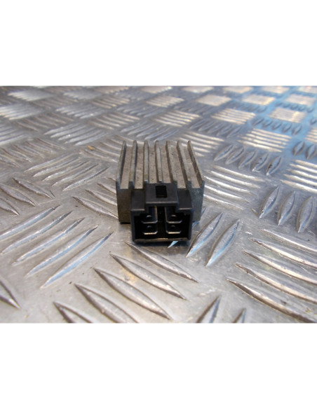 regulateur 5 pin scooter chinois 50 125 chinois gy6 139qmb 1e40qmb 152qmi cpi zn