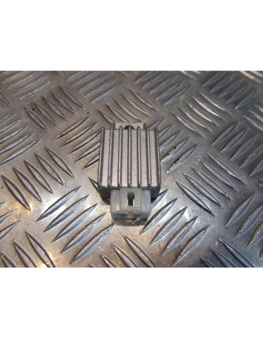 regulateur 4 pin scooter chinois 50 125 chinois gy6 139qmb 1e40qmb 152qmi znen b