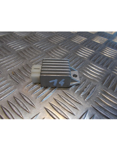 regulateur 4 pin scooter chinois 50 125 chinois gy6 139qmb 1e40qmb 152qmi znen b