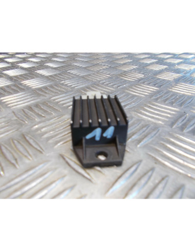 regulateur 4 pin scooter chinois 50 125 chinois gy6 139qmb 1e40qmb 152qmi baotia