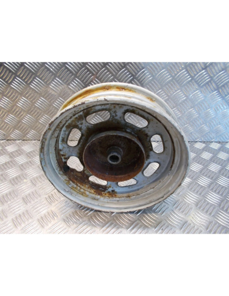 jante roue arriere 10 pouces tole scooter chinois 50 gy6 2 et 4 temps