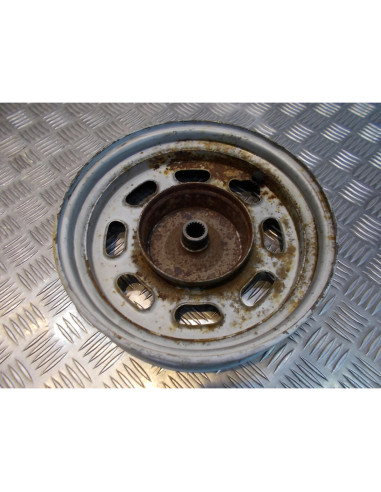 jante roue arriere 10 pouces tole scooter chinois 50 gy6 2 et 4 temps