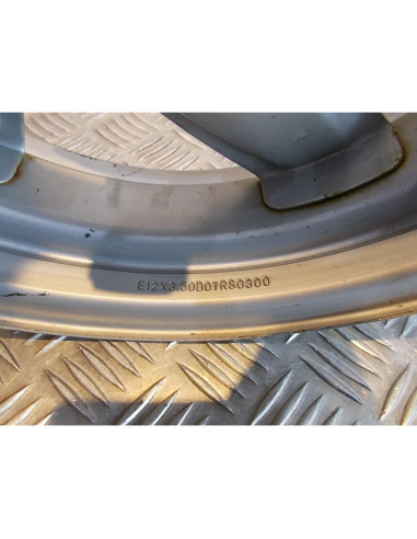 jante roue avant 12 x 3.50 scooter chinois 50 125 gy6 baotian keeway yiying bhm