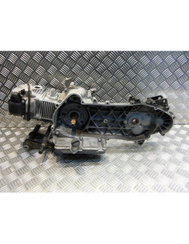 moteur de marque piaggio scooter renault 125 kouranos 13787 kms