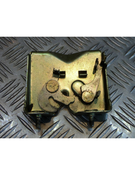 mecanisme verrouillage ouverture selle scooter kymco 50 dj world refined 2 temps