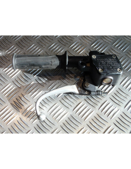 maitre cylindre frein avant poignee accelerateur scooter aprilia 125 atlantic