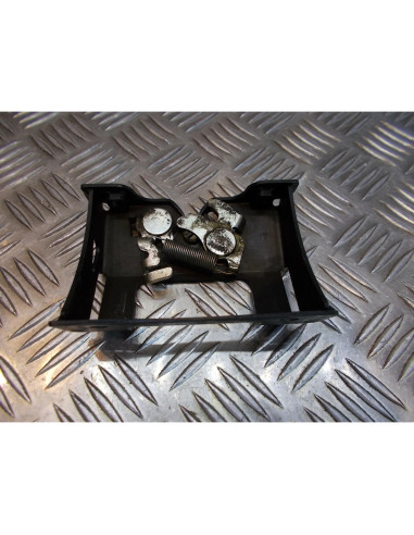 mecanisme verrouillage ouverture selle scooter honda sh 300 i