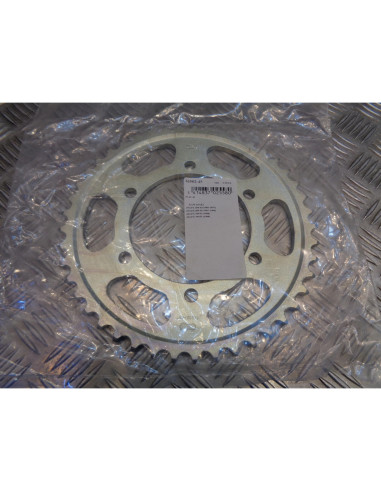 couronne transmission moto kawasaki gpx gpz 500 600 r afam acier 45 dents en 530