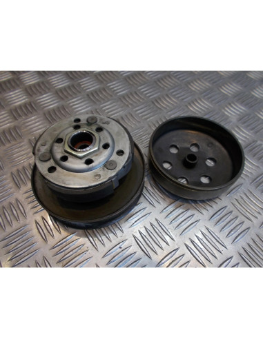 embrayage cloche correcteur couple scooter derbi 50 atlantis 4 temps