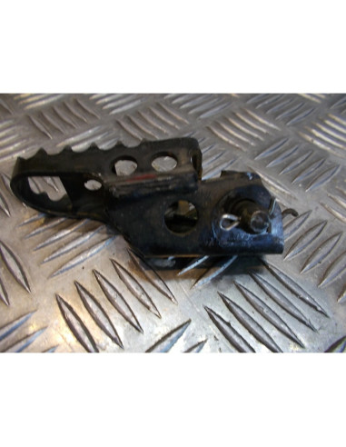 cale repose pied avant gauche moto yamaha 125 dtr 4bl