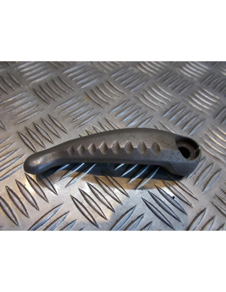 cale repose pied arriere gauche scooter mbk 125 doodo yamaha teos