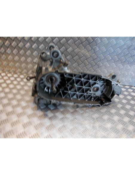bas moteur vilebrequin embiellage carter f433 scooter suzuki uc 125 epicuro