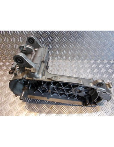 bas moteur vilebrequin embiellage carter f433 scooter suzuki uc 125 epicuro