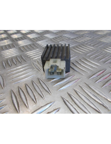 regulateur charge batterie scooter sym 125 attila ...