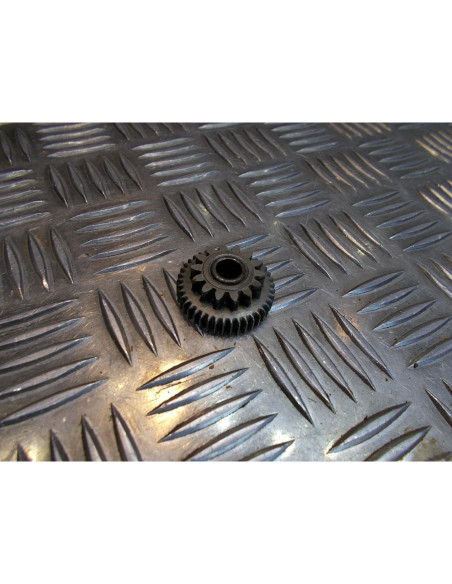 pignon entre roue libre et demarreur scooter yamaha ch 80 beluga 2gm active mbk