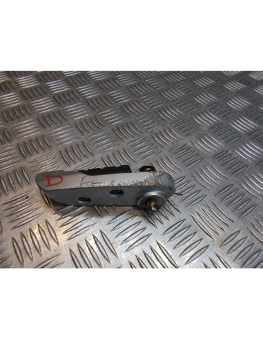 cale repose pied droit scooter sym 125 gts