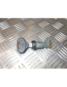 serrure trappe avant boite a gant scooter honda 125 dylan 2