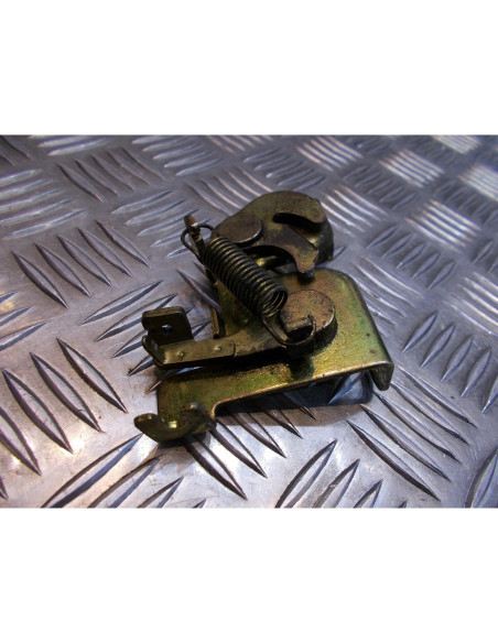 mecanisme verrouillage selle ouverture scooter honda sj 100 bali ex hf07