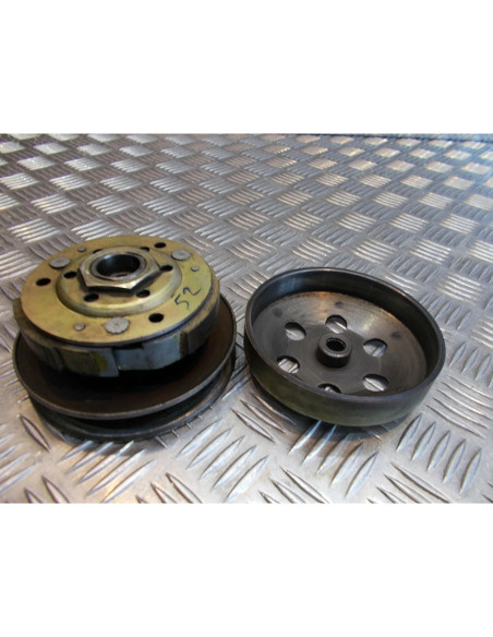 embrayage cloche correcteur couple scooter derbi 50 vamos