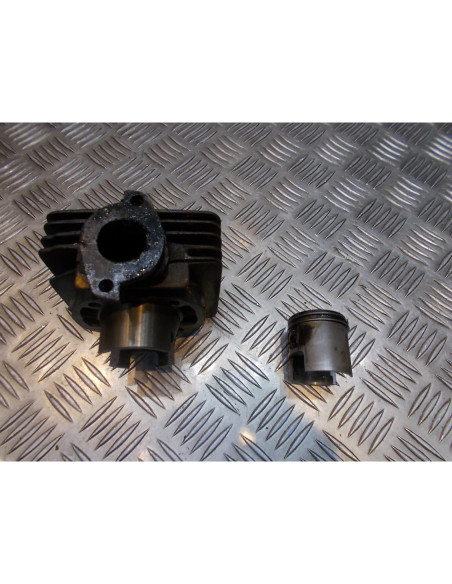 cylindre piston haut moteur scooter aprilia 50 habana morini