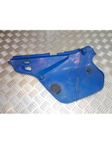 cache lateral arriere droit ard sous selle moto kawasaki 125 kdx dx125b