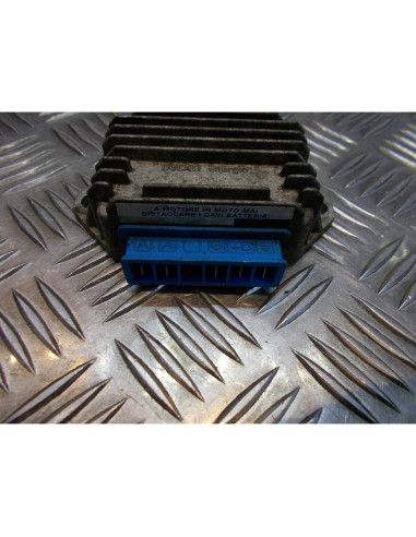 regulateur charge batterie scooter piaggio 50 typhoon tec1m