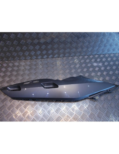 cache lateral arriere droit carenage moto bmw r 1200 rt r12t k26
