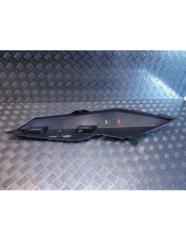 cache lateral arriere droit carenage moto bmw r 1200 rt r12t k26