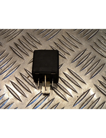 relais demarreur scooter piaggio 80 typhoon skipper sfera te81t