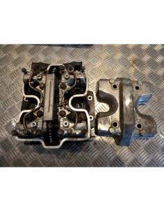 culasse + cache culbuteur arriere moto Honda vf 400 f vff nc13