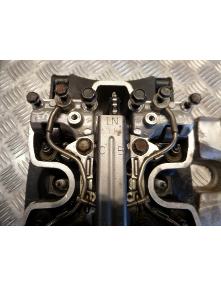 culasse + cache culbuteur arriere moto Honda vf 400 f vff nc13