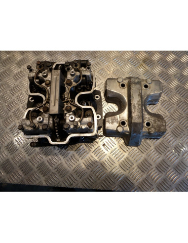 culasse + cache culbuteur arriere moto Honda vf 400 f vff nc13