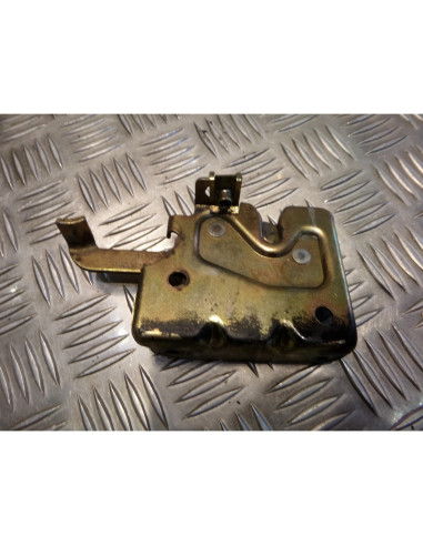 mecanisme verrouillage ouverture selle scooter piaggio 50 typhoon nrg