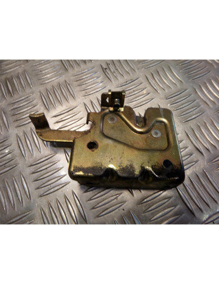 mecanisme verrouillage ouverture selle scooter piaggio 50 typhoon nrg